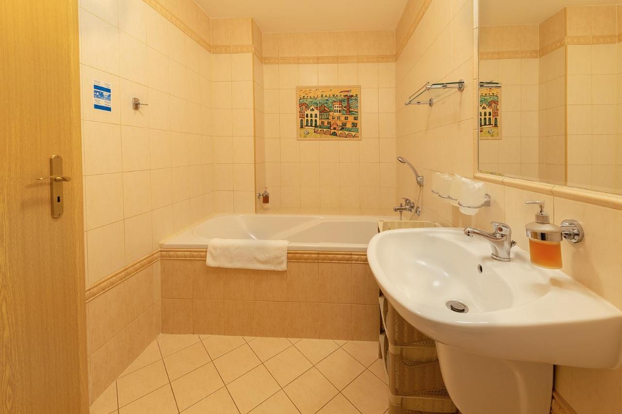 Hotel U Sladka Чодова Плана Екстер'єр фото